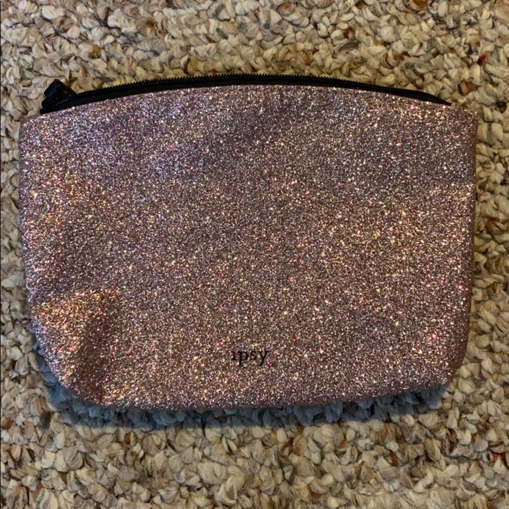 4 Ipsy makeup bags, brand new